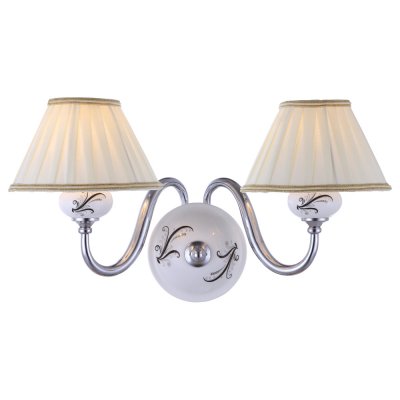 Настенный бра Arte lamp A2298AP-2CC Veronika Настенный бра Arte lamp A2298AP-2CC VeronikaКлассические<br><br><br>S освещ. до, м2: 6<br>Тип лампы: накаливания / энергосбережения / LED-светодиодная<br>Тип цоколя: E14<br>Количество ламп: 2<br>Ширина, мм: 450<br>Диаметр, мм мм: 230<br>Высота, мм: 250<br>MAX мощность ламп, Вт: 40
