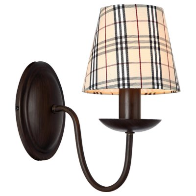 Светильник настенный Arte lamp A3090AP-1CK Scotch Светильник настенный Arte lamp A3090AP-1CK ScotchРустика<br><br><br>S освещ. до, м2: 3<br>Крепление: пластина<br>Тип товара: Светильник настенный бра<br>Скидка, %: 15<br>Тип лампы: накаливания / энергосбережения / LED-светодиодная<br>Тип цоколя: E14<br>Количество ламп: 1<br>Ширина, мм: 140<br>MAX мощность ламп, Вт: 40<br>Диаметр, мм мм: 250<br>Длина, мм: 250<br>Высота, мм: 260<br>Цвет арматуры: коричневый