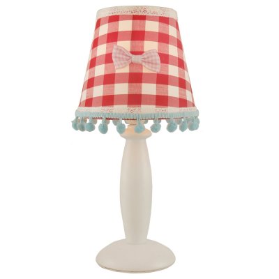 Светильник настольный Arte lamp A5165LT-1WH Provence Светильник настольный Arte lamp A5165LT-1WH ProvenceДля детской<br>Настольная лампа – это не просто источник дополнительного освещения, но и оригинальный элемент декора. Его можно установить в спальне, гостиной, кабинете и других комнатах. Интернет-магазин «Светодом» предлагает настольные лампы разных стилей по доступным ценам. Благодаря большому ассортименту Вы обязательно найдете в нашем каталоге именно ту модель, которую искали. <br> Настольная лампа Arte lamp A5165LT-1WH – прекрасный вариант для завершения интерьера. Ее можно включить одновременно с люстрой для более яркого освещения или без нее для создания уютной атмосферы, настраивающей на отдых. <br> Купить настольную лампу Arte lamp A5165LT-1WH Вы можете с помощью виртуальной «Корзины» или по контактным номерам, указанным на сайте.<br><br>S освещ. до, м2: 3<br>Тип лампы: накал-я - энергосбер-я<br>Тип цоколя: E14<br>Количество ламп: 1<br>Ширина, мм: 140<br>MAX мощность ламп, Вт: 40<br>Диаметр, мм мм: 140<br>Высота, мм: 300