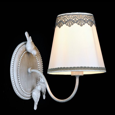 Бра Maytoni ARM023-01-S Bouquet Бра Maytoni ARM023-01-S BouquetФлористика<br><br><br>Тип лампы: накаливания / энергосбережения / LED-светодиодная<br>Тип цоколя: E14<br>Количество ламп: 1<br>MAX мощность ламп, Вт: 40<br>Диаметр, мм мм: 150<br>Высота, мм: 280<br>Цвет арматуры: серый
