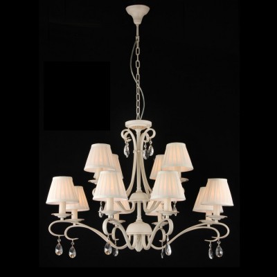 Люстра Maytoni ARM172-12-G Elegant 4 Люстра Maytoni ARM172-12-G Elegant 4Подвесные<br>Хрустальная подвесная люстра от Майтони — это удивительный осветительный ансамбль из 12 плафонов. Каждый плафон выполнен в виде свечи, установленной в изящный подсвечник ретро-подсвечник. Практически все элементы хрустальной подвесной люстры Maytoni ARM172-12-G выполнены в нежном цвете кремового золота. Тонкая, прозрачная ткань, которой задекорированы плафоны, полностью гармонирует с общим дизайном и цветом изделия. Дополнительная изюминка модели от Maytoni — прелестные подвески из хрусталя, установленные на изогнутых металлических штангах. Покупая это замечательное изделие по указанной стоимости, вы внесете в свое помещение ощущение элегантной роскоши. Для плафонов, указанных на фото, предусматриваются лампы мощностью 40 ват. Поскольку в цену товара они не входят, не забывайте их заказать дополнительно.<br><br>Установка на натяжной потолок: Да<br>S освещ. до, м2: 32<br>Крепление: Крюк<br>Тип лампы: накаливания / энергосбережения / LED-светодиодная<br>Тип цоколя: E14<br>Количество ламп: 12<br>MAX мощность ламп, Вт: 40<br>Диаметр, мм мм: 840<br>Длина цепи/провода, мм: 400<br>Высота, мм: 620<br>Цвет арматуры: белый с золотистой патиной