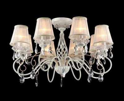 Люстра Maytoni ARM257-08-G Elegant 38 Люстра Maytoni ARM257-08-G Elegant 38Потолочные<br>Продемонстрированная на фото хрустальная потолочная люстра состоит из восьми плафонов, выполненных в стиле торшерных абажуров. При этом плафоны установлены на хрустальных подставках, сделанных по типу подсвечников. Мастера Maytoni щедро украсили свое изделие различными декоративными предметами. Так, с плафонов свисают изящные хрустальные подвески, а между основными осветительными элементами встроены металлические плетеные прутики бронзового цвета, которые также украшены висящими каплевидными кристаллами. Монтажная пластина, прикручиваемая к потолочной поверхности, задекорирована художественным, фактурным хрусталем. Изобилие декора и интересная дизайнерская задумка объясняют завяленную стоимость покупки этого устройства от Майтони. Итак, хрустальная потолочная люстра Maytoni ARM257-08-G — это безукоризненное исполнение, отменная функциональность и объективная цена.<br><br>Установка на натяжной потолок: Да<br>S освещ. до, м2: 32<br>Крепление: Планка<br>Тип товара: Люстра<br>Скидка, %: 15<br>Тип лампы: накаливания / энергосбережения / LED-светодиодная<br>Тип цоколя: E14<br>Количество ламп: 8<br>MAX мощность ламп, Вт: 60<br>Диаметр, мм мм: 780<br>Длина цепи/провода, мм: 400<br>Высота, мм: 440<br>Цвет арматуры: белый с золотистой патиной