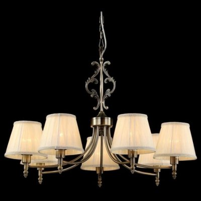 Люстра Maytoni ARM330-07-R Elegant 9 Люстра Maytoni ARM330-07-R Elegant 9Подвесные<br>Массивная подвесная люстра представлена в коллекции Elegant известного во всем мире бренда Майтони. Ее изображение представлено на фото, изучив которое вы заметите, что подвесная люстра Maytoni Elegant RM330-07-R состоит из бронзовых металлических рожков, отличающихся классической формой, семи традиционных текстильных плафонов и двух кованых фигур, украшающих подвес прибора. Совершая данную покупку, не забудьте о том, что компания-производитель, Maytoni, не включила стоимость лампочек в цену комплекта. Это значит, что вам стоит дополнительно заказать семь лампочек с цоколем Е14.<br><br>Установка на натяжной потолок: Да<br>S освещ. до, м2: 28<br>Крепление: Крюк<br>Тип лампы: накаливания / энергосбережения / LED-светодиодная<br>Тип цоколя: E14<br>Количество ламп: 7<br>MAX мощность ламп, Вт: 60<br>Диаметр, мм мм: 750<br>Длина цепи/провода, мм: 400<br>Высота, мм: 530<br>Цвет арматуры: бронзовый