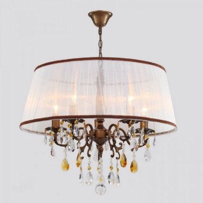 Люстра Maytoni ARM388-55-R Elegant 13 Люстра Maytoni ARM388-55-R Elegant 13Подвесные<br>Продукция фирмы Maytoni является достойным украшением для самого изысканного интерьера. Несмотря на кажущуюся объемность на фото, подвесная люстра Maytoni Elegant ARM388-55-R создает впечатление воздушности и легкости за счет использования в его конструкции белой прозрачной ткани. Оптимальное сочетание цветов и использование в изделии высококачественного хрусталя делает подвесную люстру изысканной и неотъемлемой частью Вашего домашнего интерьера. Конструкция подвеса Майтони рассчитана на пять ламп. Подвес Майтони – это качественное изделие по разумной цене. Стоимость товара позволяет любому человеку купить его для украшения своего дома.<br><br>Установка на натяжной потолок: Да<br>S освещ. до, м2: 20<br>Крепление: Крюк<br>Тип лампы: накаливания / энергосбережения / LED-светодиодная<br>Тип цоколя: E14<br>Количество ламп: 5<br>MAX мощность ламп, Вт: 60<br>Диаметр, мм мм: 570<br>Длина цепи/провода, мм: 400<br>Высота, мм: 500<br>Цвет арматуры: коричневый