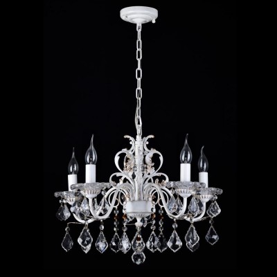 Люстра Maytoni ARM400-05-W Elegant 41 Люстра Maytoni ARM400-05-W Elegant 41Подвесные<br>Хрустальная люстра немецкой компании Maytoni привлекает внимание посетителей магазина своим блеском, исходящим от непередаваемой игры света пяти плафонов и хрустальных подвесок. Невероятные изгибы арматуры хрустальной люстры Maytoni ARM400-05-W придают товару изящество и утонченность. Вы можете лично оценить это, взглянув на фото, расположенное рядом с описанием и ценой прибора от Майтони. Каждый из пяти плафонов выполнен в виде горящей на ветру свечи, что добавляет прибору средневековый шарм. Купить эту люстру вы можете в режиме онлайн на нашем сайте, по стоимости, указанной в карточке товара.<br><br>Установка на натяжной потолок: Да<br>S освещ. до, м2: 20<br>Крепление: Планка<br>Тип лампы: накаливания / энергосбережения / LED-светодиодная<br>Тип цоколя: E14<br>Количество ламп: 5<br>MAX мощность ламп, Вт: 60<br>Диаметр, мм мм: 570<br>Длина цепи/провода, мм: 400<br>Высота, мм: 430<br>Цвет арматуры: белый с золотистой патиной