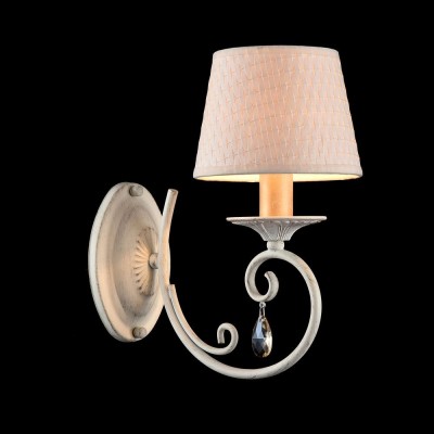 Бра Maytoni ARM548-01-WG Enna Бра Maytoni ARM548-01-WG EnnaСовременные<br><br><br>Тип лампы: Накаливания / энергосбережения / светодиодная<br>Тип цоколя: E14<br>Количество ламп: 1<br>Ширина, мм: 150<br>MAX мощность ламп, Вт: 40<br>Расстояние от стены, мм: 260<br>Высота, мм: 290<br>Цвет арматуры: Белое золотой