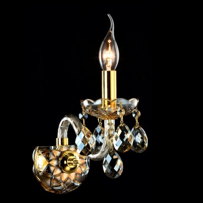 Бра Maytoni ARM937-01-G Brandy Бра Maytoni ARM937-01-G BrandyХрустальные<br><br><br>Тип лампы: накаливания / энергосбережения / LED-светодиодная<br>Тип цоколя: E14<br>Количество ламп: 1<br>MAX мощность ламп, Вт: 60<br>Диаметр, мм мм: 120<br>Высота, мм: 350<br>Цвет арматуры: золотой