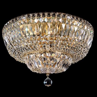Люстра Maytoni C100-PT45-G Diamant 2 Люстра Maytoni C100-PT45-G Diamant 2Потолочные<br>Немецкая компания Maytoni предлагает вам роскошную хрустальную люстру по указанной на данной странице стоимости. Давайте рассмотрим фото: конструкция изделия просто восхитительна. Она представляет собой многоступенчатые переходы, оформленные великолепными хрустальными элементами. Стоит отметить, что в этом устройстве от Майтони используется хрусталь разнообразной формы и размера. Большие, продолговатые хрустальные пластины переходят в крошечные бусинки. Затем снова переход и новое сочетание красоты и изысканности. Финальный штрих хрустальной люстры Maytoni Diamant Crystal C100-PT45-G — это великолепный, каплевидный кристалл. Согласитесь, данный осветительный шедевр вполне достоин того, чтобы купить его по предлагаемой цене.<br><br>Установка на натяжной потолок: Да<br>S освещ. до, м2: 48<br>Крепление: планка<br>Тип лампы: накаливания / энергосбережения / LED-светодиодная<br>Тип цоколя: E14<br>Количество ламп: 12<br>MAX мощность ламп, Вт: 60<br>Диаметр, мм мм: 475<br>Высота, мм: 320<br>Цвет арматуры: золотой