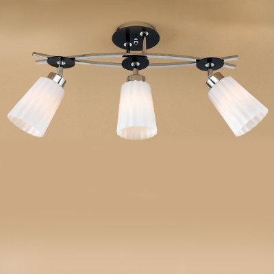 Citilux CL148131 Люстра потолочная Citilux CL148131 Люстра потолочнаяТройные<br>Компания «Светодом» предлагает широкий ассортимент люстр от известных производителей. Представленные в нашем каталоге товары выполнены из современных материалов и обладают отличным качеством. Благодаря широкому ассортименту Вы сможете найти у нас люстру под любой интерьер. Мы предлагаем как классические варианты, так и современные модели, отличающиеся лаконичностью и простотой форм. <br>Стильная люстра Citilux CL148131 станет украшением любого дома. Эта модель от известного производителя не оставит равнодушным ценителей красивых и оригинальных предметов интерьера. Люстра Citilux CL148131 обеспечит равномерное распределение света по всей комнате. При выборе обратите внимание на характеристики, позволяющие приобрести наиболее подходящую модель. <br>Купить понравившуюся люстру по доступной цене Вы можете в интернет-магазине «Светодом». Мы предлагаем доставку не только по Москве и Екатеринбурге, но и по всей России.<br><br>Установка на натяжной потолок: Да<br>S освещ. до, м2: 15<br>Крепление: Планка<br>Тип лампы: накаливания / энергосбережения / LED-светодиодная<br>Тип цоколя: E27<br>Количество ламп: 3<br>Ширина, мм: 140<br>MAX мощность ламп, Вт: 75<br>Размеры: Габариты 60х14 см. Высота 32 см.<br>Длина, мм: 600<br>Высота, мм: 320<br>Поверхность арматуры: глянцевый<br>Цвет арматуры: серебристый хром, черный