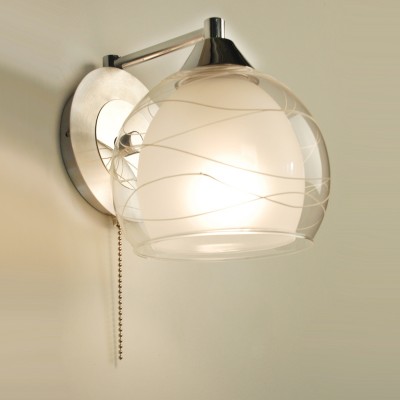 Citilux Буги CL157312 Светильник настенный бра Citilux Буги CL157312 Светильник настенный браМодерн<br><br><br>S освещ. до, м2: 5<br>Тип лампы: накаливания / энергосбережения / LED-светодиодная<br>Тип цоколя: E27<br>Количество ламп: 1<br>Ширина, мм: 150<br>MAX мощность ламп, Вт: 75<br>Размеры: Высота 16 см. Ширина 14,5 см. Глубина 17,5 см.<br>Длина, мм: 180<br>Высота, мм: 160<br>Оттенок (цвет): белый<br>Цвет арматуры: серебристый