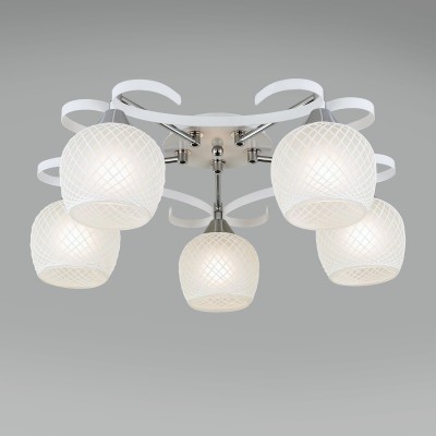 CL171151 CL171151Потолочные<br><br><br>Тип лампы: Накаливания / энергосбережения / светодиодная<br>Тип цоколя: E27<br>Количество ламп: 5<br>MAX мощность ламп, Вт: 75<br>Диаметр, мм мм: 650<br>Высота, мм: 240