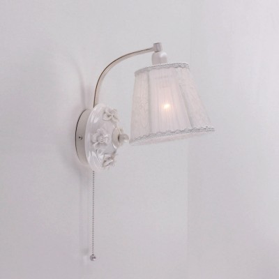 Citilux Боргези CL431311 Светильник настенный бра Citilux Боргези CL431311 Светильник настенный браФлористика<br><br><br>Тип лампы: Накаливания / энергосбережения / светодиодная<br>Тип цоколя: E14<br>Количество ламп: 1<br>Ширина, мм: 220<br>MAX мощность ламп, Вт: 60<br>Длина, мм: 160<br>Высота, мм: 260<br>Цвет арматуры: белый