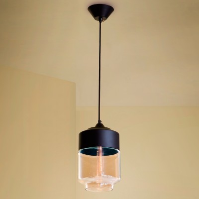 Citilux Эдисон CL450207 Светильник подвесной Citilux Эдисон CL450207 Светильник подвеснойПодвесные<br>Компания «Светодом» предлагает широкий ассортимент люстр от известных производителей. Представленные в нашем каталоге товары выполнены из современных материалов и обладают отличным качеством. Благодаря широкому ассортименту Вы сможете найти у нас люстру под любой интерьер. Мы предлагаем как классические варианты, так и современные модели, отличающиеся лаконичностью и простотой форм. Стильная люстра Citilux CL450207 станет украшением любого дома. Эта модель от известного производителя не оставит равнодушным ценителей красивых и оригинальных предметов интерьера. Люстра Citilux CL450207 обеспечит равномерное распределение света по всей комнате. При выборе обратите внимание на характеристики, позволяющие приобрести наиболее подходящую модель. Купить понравившуюся люстру по доступной цене Вы можете в интернет-магазине «Светодом». Мы предлагаем доставку не только по Москве и Екатеринбурге, но и по всей России.<br><br>Установка на натяжной потолок: Да<br>S освещ. до, м2: 1<br>Крепление: Крюк<br>Тип лампы: Накаливания<br>Тип цоколя: E27<br>Количество ламп: 1<br>MAX мощность ламп, Вт: 75<br>Диаметр, мм мм: 180<br>Размеры: Диаметр 18см, Высота плафона 25см, Общая высота 40-135см<br>Высота, мм: 400 - 1350<br>Цвет арматуры: черный