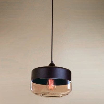 Citilux Эдисон CL450208 Светильник подвесной Citilux Эдисон CL450208 Светильник подвеснойПодвесные<br>Компания «Светодом» предлагает широкий ассортимент люстр от известных производителей. Представленные в нашем каталоге товары выполнены из современных материалов и обладают отличным качеством. Благодаря широкому ассортименту Вы сможете найти у нас люстру под любой интерьер. Мы предлагаем как классические варианты, так и современные модели, отличающиеся лаконичностью и простотой форм. Стильная люстра Citilux CL450208 станет украшением любого дома. Эта модель от известного производителя не оставит равнодушным ценителей красивых и оригинальных предметов интерьера. Люстра Citilux CL450208 обеспечит равномерное распределение света по всей комнате. При выборе обратите внимание на характеристики, позволяющие приобрести наиболее подходящую модель. Купить понравившуюся люстру по доступной цене Вы можете в интернет-магазине «Светодом».<br><br>S освещ. до, м2: 4<br>Тип лампы: Накаливания / энергосбережения / светодиодная<br>Тип цоколя: E27<br>Количество ламп: 1<br>MAX мощность ламп, Вт: 75<br>Диаметр, мм мм: 250<br>Размеры: Диаметр 25см, Высота плафона 18см, Общая высота 30-125см<br>Высота, мм: 250 - 1250<br>Цвет арматуры: черный