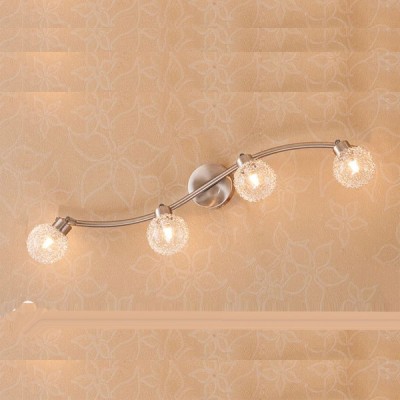 Citilux Юджин CL521541 Светильник поворотный спот Citilux Юджин CL521541 Светильник поворотный спотС 4 лампами<br>Светильники-споты – это оригинальные изделия с современным дизайном. Они позволяют не ограничивать свою фантазию при выборе освещения для интерьера. Такие модели обеспечивают достаточно качественный свет. Благодаря компактным размерам Вы можете использовать несколько спотов для одного помещения. Интернет-магазин «Светодом» предлагает необычный светильник-спот Citilux CL521541 по привлекательной цене. Эта модель станет отличным дополнением к люстре, выполненной в том же стиле. Перед оформлением заказа изучите характеристики изделия. Купить светильник-спот Citilux CL521541 в нашем онлайн-магазине Вы можете либо с помощью формы на сайте, либо по указанным выше телефонам. Обратите внимание, что у нас склады не только в Москве и Екатеринбурге, но и других городах России.<br><br>S освещ. до, м2: 10<br>Крепление: планка<br>Тип лампы: галогенная / LED-светодиодная<br>Тип цоколя: G9<br>Количество ламп: 4<br>MAX мощность ламп, Вт: 40<br>Размеры: Ширина 70 см. Глубина 15 см.<br>Длина, мм: 700<br>Высота, мм: 150<br>Поверхность арматуры: сатин<br>Цвет арматуры: серебристый