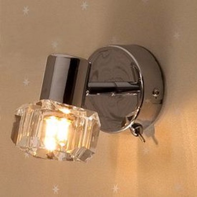 Citilux Герда CL523511 Светильник поворотный спот Citilux Герда CL523511 Светильник поворотный спотОдиночные<br>Светильники-споты – это оригинальные изделия с современным дизайном. Они позволяют не ограничивать свою фантазию при выборе освещения для интерьера. Такие модели обеспечивают достаточно качественный свет. Благодаря компактным размерам Вы можете использовать несколько спотов для одного помещения. Интернет-магазин «Светодом» предлагает необычный светильник-спот Citilux CL523511 по привлекательной цене. Эта модель станет отличным дополнением к люстре, выполненной в том же стиле. Перед оформлением заказа изучите характеристики изделия. Купить светильник-спот Citilux CL523511 в нашем онлайн-магазине Вы можете либо с помощью формы на сайте, либо по указанным выше телефонам. Обратите внимание, что мы предлагаем доставку не только по Москве и Екатеринбургу, но и всем остальным российским городам.<br><br>S освещ. до, м2: 2<br>Крепление: планка<br>Тип лампы: галогенная / LED-светодиодная<br>Тип цоколя: G9<br>Количество ламп: 1<br>Ширина, мм: 85<br>MAX мощность ламп, Вт: 40<br>Размеры: Ширина 8,5 см. Глубина 14 см.<br>Высота, мм: 150<br>Поверхность арматуры: глянцевый<br>Цвет арматуры: серебристый хром