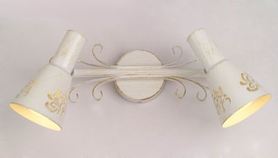 Citilux Дункан CL529522 Светильник настенный бра Citilux Дункан CL529522 Светильник настенный браДвойные<br>Исключительная рустика представлена в настенном бра Citilux CL529522: оригинальном и изысканном. В одном изделии сочетаются очаровательная мягкость и непоколебимая сила, утончённый орнамент и мощная конструкция. Правильные пропорции делают настенное бра Citilux CL529522 стильным и гармоничным. Прочный металл декорирован отдельными плавными элементами в интересных изгибах, а два плафона украшены изысканным резным орнаментом. Обратите внимание на белоснежный оттенок настенного бра Citilux CL529522. Это выигрышно дополнит различные интерьерные зоны, расширяя возможности для создания уютной атмосферы. Ко всему прочему белый цвет – это выбор в пользу универсальности. Настало время по достоинству оценить настоящее европейское качество надёжного и безопасного светильника!<br><br>S освещ. до, м2: 8<br>Тип лампы: накаливания / энергосбережения / LED-светодиодная<br>Тип цоколя: E14<br>Количество ламп: 2<br>MAX мощность ламп, Вт: 60<br>Размеры: Основание 31х10см, Размер головки 14см<br>Поверхность арматуры: матовый<br>Цвет арматуры: белый