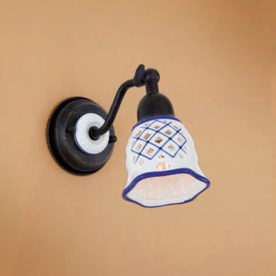 Citilux CL534511 Светильник настенный бра Citilux CL534511 Светильник настенный браРустика<br><br><br>S освещ. до, м2: 4<br>Тип лампы: накаливания / энергосбережения / LED-светодиодная<br>Тип цоколя: E14<br>Количество ламп: 1<br>Ширина, мм: 95<br>MAX мощность ламп, Вт: 60<br>Размеры: Ширина 9,5см, Высота 14см, Глубина 17см, Размер головки 14см, Ажурный керамическиий плафон с ручной росписью<br>Расстояние от стены, мм: 170<br>Высота, мм: 140<br>Поверхность арматуры: матовый<br>Цвет арматуры: черный