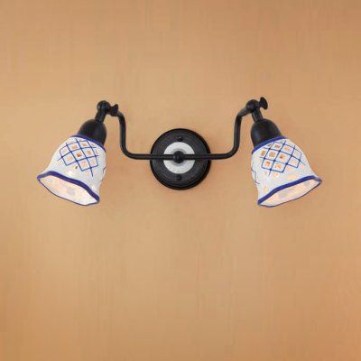 Citilux CL534521 Светильник настенный бра Citilux CL534521 Светильник настенный браРустика<br><br><br>S освещ. до, м2: 8<br>Тип лампы: накаливания / энергосбережения / LED-светодиодная<br>Тип цоколя: E14<br>Количество ламп: 2<br>Ширина, мм: 95<br>MAX мощность ламп, Вт: 60<br>Размеры: Ширина 31см, Высота 14см, Глубина 16см, Размер головки 14см, Ажурный керамическиий плафон с ручной росписью<br>Расстояние от стены, мм: 170<br>Высота, мм: 140<br>Поверхность арматуры: матовый<br>Цвет арматуры: черный