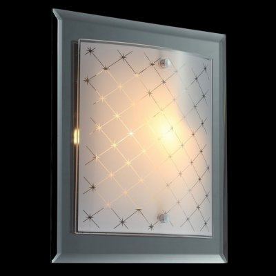 Светильник Maytoni CL800-01-N Modern 5 Светильник Maytoni CL800-01-N Modern 5Прямоугольные<br>Подбирая светильник для своего помещения по небольшой цене, обратите внимание на компанию Maytoni. Настенно-потолочный светильник состоит из высококачественного металла и стеклянного плафона с узором. Посмотрев на представленное фото, вы увидите, что осветительный прибор от Майтони покрыт хромовым напылением. Стоимость настенно-потолочного светильника Maytoni Geometry CL800-01-N, покрытого хромовым напылением, настолько доступна, что вы не сможете не купить его. Также в нашем магазине<br><br>S освещ. до, м2: 4<br>Тип лампы: накаливания / энергосбережения / LED-светодиодная<br>Тип цоколя: E27<br>Количество ламп: 1<br>Ширина, мм: 270<br>MAX мощность ламп, Вт: 60<br>Выступ, мм: 90<br>Длина, мм: 270<br>Цвет арматуры: серебристый
