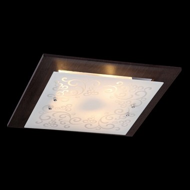 Светильник Maytoni CL811-03-R Geometry 3 Светильник Maytoni CL811-03-R Geometry 3Квадратные<br>Квадратная форма настенно-потолочного светильника от фирмы Майтони станет изысканным дополнением интерьера. Настенно-потолочный светильник Maytoni Geometry 3 CL811-03-R, выполненный в силе модерн, выглядит солидно и дорого. Он гармонично впишется в любом помещении: квартире, ресторане, кафе. Основание коричневого цвета, изготовленного из металла, прекрасно сочетается со стеклянным плафоном, имеющим витиеватый узор. Все эти качества можно рассмотреть на фото. Стоит отметить, что светильник рассчитан на три лампы, их нужно будет купить дополнительно, поскольку они не входят в стоимость. Для покупки светильника от фирмы Maytoni по максимально выгодной цене, следует обратиться к менеджеру магазина.<br><br>S освещ. до, м2: 8<br>Тип лампы: накаливания / энергосбережения / LED-светодиодная<br>Тип цоколя: E27<br>Количество ламп: 3<br>Ширина, мм: 400<br>MAX мощность ламп, Вт: 40<br>Длина, мм: 400<br>Высота, мм: 90<br>Цвет арматуры: черный