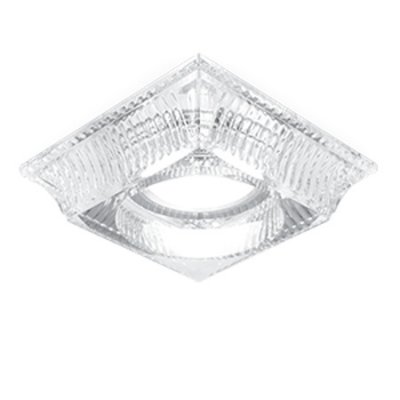 Светильник Gauss Glass CR053 Кристалл/Хром, Gu5.3 Светильник Gauss Glass CR053 Кристалл/Хром, Gu5.3Хрустальные<br>Встраиваемые светильники – популярное осветительное оборудование, которое можно использовать в качестве основного источника или в дополнение к люстре. Они позволяют создать нужную атмосферу атмосферу и привнести в интерьер уют и комфорт. Интернет-магазин «Светодом» предлагает стильный встраиваемый светильник Glass CR053. Данная модель достаточно универсальна, поэтому подойдет практически под любой интерьер. Перед покупкой не забудьте ознакомиться с техническими параметрами, чтобы узнать тип цоколя, площадь освещения и другие важные характеристики. Приобрести встраиваемый светильник Glass CR053 в нашем онлайн-магазине Вы можете либо с помощью «Корзины», либо по контактным номерам. Мы развозим заказы по Москве, Екатеринбургу и остальным российским городам.<br><br>S освещ. до, м2: 3<br>Тип лампы: галогенная/LED<br>Тип цоколя: GU5.3 (MR16)<br>Количество ламп: 1<br>Ширина, мм: 90<br>MAX мощность ламп, Вт: 50<br>Диаметр врезного отверстия, мм: 65<br>Длина, мм: 90<br>Высота, мм: 55<br>Цвет арматуры: серебристый