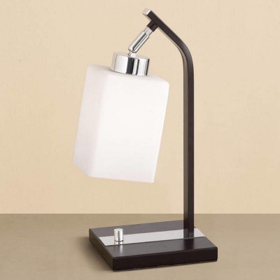 Citilux Маркус CL123811 Настольная лампа Citilux Маркус CL123811 Настольная лампаСовременные<br>Оригинальная настольная лампа Citilux CL 123811 Маркус придется по вкусу всем ценителям современных предметов в интерьере! Лаконичная конструкция, четкие линии и «строгие» формы подчеркнуты стильным сочетанием матового белого и оттенка «венге». Благодаря наличию диммера, Вы легко сможете регулировать яркость света, что очень удобно и позволяет снизить нагрузку на зрение. «Деловой» облик лампы идеально подойдет для подсветки рабочего стола дома или в офисе, он поможет создать необходимую атмосферу для наиболее плодотворного труда. Рекомендуем Вам использовать в интерьере всю серию Citilux CL 123 Маркус, включая люстру, бра и торшер, чтобы пространство выглядело «цельным», по-дизайнерски профессиональным и совершенным.<br><br>S освещ. до, м2: 5<br>Тип лампы: накаливания / энергосбережения / LED-светодиодная<br>Тип цоколя: E27<br>Количество ламп: 1<br>Ширина, мм: 140<br>MAX мощность ламп, Вт: 75<br>Размеры: Габариты основания 14х16 см, Высота 38 см, с диммером, Белое выдувное стекло<br>Длина, мм: 160<br>Поверхность арматуры: глянцевый<br>Оттенок (цвет): белый<br>Цвет арматуры: серебристый хром, венге