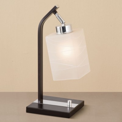 Citilux Оскар CL127811 Настольная лампа Citilux Оскар CL127811 Настольная лампаСовременные<br>Настольная лампа – это не просто источник дополнительного освещения, но и оригинальный элемент декора. Его можно установить в спальне, гостиной, кабинете и других комнатах. Интернет-магазин «Светодом» предлагает настольные лампы разных стилей по доступным ценам. Благодаря большому ассортименту Вы обязательно найдете в нашем каталоге именно ту модель, которую искали. <br> Настольная лампа Citilux CL127811 – прекрасный вариант для завершения интерьера. Ее можно включить одновременно с люстрой для более яркого освещения или без нее для создания уютной атмосферы, настраивающей на отдых. <br> Купить настольную лампу Citilux CL127811 Вы можете с помощью виртуальной «Корзины» или по контактным номерам, указанным на сайте.<br><br>S освещ. до, м2: 5<br>Тип лампы: накаливания / энергосбережения / LED-светодиодная<br>Тип цоколя: E27<br>Количество ламп: 1<br>Ширина, мм: 140<br>MAX мощность ламп, Вт: 75<br>Размеры: Габариты основания 14х16 см, Высота 38 см, с диммером, Белое выдувное стекло<br>Длина, мм: 160<br>Высота, мм: 380<br>Поверхность арматуры: глянцевый<br>Оттенок (цвет): белый<br>Цвет арматуры: серебристый хром, венге