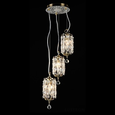 Подвес Maytoni H107-03-R Ronda Подвес Maytoni H107-03-R RondaТройные<br>Подвесной светильник – это универсальный вариант, подходящий для любой комнаты. Сегодня производители предлагают огромный выбор таких моделей по самым разным ценам. В каталоге интернет-магазина «Светодом» мы собрали большое количество интересных и оригинальных светильников по выгодной стоимости. Вы можете приобрести их с доставкой в Москву, Екатеринбург и любой другой город России. Подвесной светильник Maytoni H107-03-R сразу же привлечет внимание Ваших гостей благодаря стильному исполнению. Благородный дизайн позволит использовать эту модель практически в любом интерьере. Она обеспечит достаточно света и при этом легко монтируется. Чтобы купить подвесной светильник Maytoni H107-03-R, воспользуйтесь формой на нашем сайте или позвоните менеджерам интернет-магазина.<br><br>Крепление: планка<br>Тип лампы: накаливания / энергосбережения / LED-светодиодная<br>Тип цоколя: E14<br>Количество ламп: 3<br>MAX мощность ламп, Вт: 60<br>Диаметр, мм мм: 210<br>Длина цепи/провода, мм: 400<br>Высота, мм: 1000<br>Цвет арматуры: бронзовый
