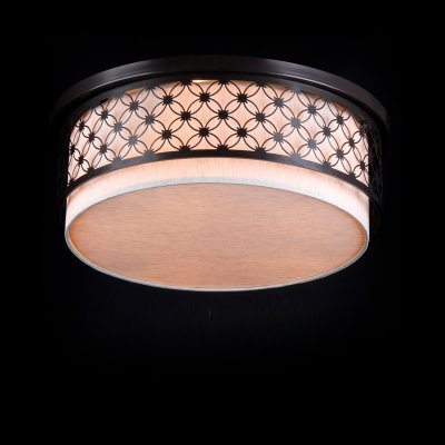 Люстра Maytoni H260-05-R H260 Люстра Maytoni H260-05-R H260Потолочные<br>Компания «Светодом» предлагает широкий ассортимент люстр от известных производителей. Представленные в нашем каталоге товары выполнены из современных материалов и обладают отличным качеством. Благодаря широкому ассортименту Вы сможете найти у нас люстру под любой интерьер. Мы предлагаем как классические варианты, так и современные модели, отличающиеся лаконичностью и простотой форм. Стильная люстра Maytoni H260-05-R станет украшением любого дома. Эта модель от известного производителя не оставит равнодушным ценителей красивых и оригинальных предметов интерьера. Люстра Maytoni H260-05-R обеспечит равномерное распределение света по всей комнате. При выборе обратите внимание на характеристики, позволяющие приобрести наиболее подходящую модель. Купить понравившуюся люстру по доступной цене Вы можете в интернет-магазине «Светодом».<br><br>Установка на натяжной потолок: Ограничено<br>S освещ. до, м2: 13<br>Крепление: Планка<br>Тип лампы: накаливания / энергосбережения / LED-светодиодная<br>Тип цоколя: E27<br>Количество ламп: 5<br>MAX мощность ламп, Вт: 40<br>Диаметр, мм мм: 500<br>Высота, мм: 170<br>Цвет арматуры: черный