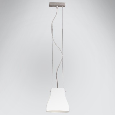 Светильник Lussole LSC-5606-01 Bianco никель Светильник Lussole LSC-5606-01 Bianco никельОдиночные<br>Подвесной светильник – это универсальный вариант, подходящий для любой комнаты. Сегодня производители предлагают огромный выбор таких моделей по самым разным ценам. В каталоге интернет-магазина «Светодом» мы собрали большое количество интересных и оригинальных светильников по выгодной стоимости. Вы можете приобрести их в Москве, Екатеринбурге и любом другом городе России. Подвесной светильник Lussole LSC-5606-01 сразу же привлечет внимание Ваших гостей благодаря стильному исполнению. Благородный дизайн позволит использовать эту модель практически в любом интерьере. Она обеспечит достаточно света и при этом легко монтируется. Чтобы купить подвесной светильник Lussole LSC-5606-01, воспользуйтесь формой на нашем сайте или позвоните менеджерам интернет-магазина.<br><br>S освещ. до, м2: 4<br>Тип лампы: накаливания / энергосбережения / LED-светодиодная<br>Тип цоколя: E14<br>Количество ламп: 1<br>MAX мощность ламп, Вт: 40<br>Диаметр, мм мм: 100<br>Высота, мм: 200-1200<br>Оттенок (цвет): белый<br>Цвет арматуры: серый