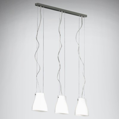 Светильник Lussole LSC-5606-03 Bianco никель Светильник Lussole LSC-5606-03 Bianco никельТройные<br>Подвесной светильник – это универсальный вариант, подходящий для любой комнаты. Сегодня производители предлагают огромный выбор таких моделей по самым разным ценам. В каталоге интернет-магазина «Светодом» мы собрали большое количество интересных и оригинальных светильников по выгодной стоимости. Вы можете приобрести их в Москве, Екатеринбурге и любом другом городе России. Подвесной светильник Lussole LSC-5606-03 сразу же привлечет внимание Ваших гостей благодаря стильному исполнению. Благородный дизайн позволит использовать эту модель практически в любом интерьере. Она обеспечит достаточно света и при этом легко монтируется. Чтобы купить подвесной светильник Lussole LSC-5606-03, воспользуйтесь формой на нашем сайте или позвоните менеджерам интернет-магазина.<br><br>S освещ. до, м2: 12<br>Тип лампы: накаливания / энергосбережения / LED-светодиодная<br>Тип цоколя: E14<br>Количество ламп: 3<br>Ширина, мм: 100<br>MAX мощность ламп, Вт: 40<br>Длина, мм: 750<br>Высота, мм: 200-1200<br>Оттенок (цвет): белый<br>Цвет арматуры: серый