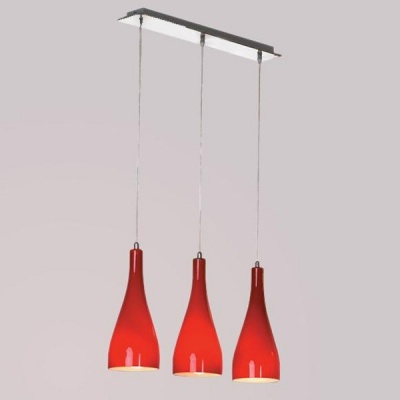 Светильник Lussole LSF-1156-03 Rimini хром Светильник Lussole LSF-1156-03 Rimini хромТройные<br>Подвесной светильник Lussole LSF-1156-03 поистине неотразим в своей лаконичной эстетике! В едином изделии высокого качества производства сочетаются элегантность и яркость. Светильник Lussole LSF-1156-03 обладает особой утончённой эстетикой, благодаря удлинённому силуэту и интересному дизайнерскому ходу стилизовать плафоны под изысканно оформленные бокалы, что открывает новые возможности для реализации различных интерьерных задумок. Завораживает и выбор цветовых сочетаний: матовое стекло сочного красного оттенка дополнено хромированной конструкцией «прохладного» серебристого мерцания. Перед Вами прекрасный шедевр осветительной эстетики: яркий, стильный и лаконичный!<br><br>S освещ. до, м2: 12<br>Тип лампы: накаливания / энергосбережения / LED-светодиодная<br>Тип цоколя: E27<br>Цвет арматуры: серебристый<br>Количество ламп: 3<br>Ширина, мм: 150<br>Длина, мм: 660<br>Высота, мм: 500-1200<br>Оттенок (цвет): красный<br>MAX мощность ламп, Вт: 60