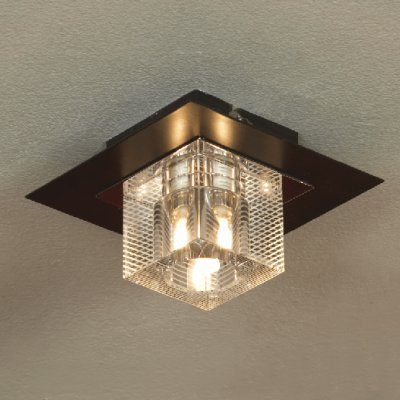 Светильник Lussole LSF-1307-01 Notte Di Luna хром Светильник Lussole LSF-1307-01 Notte Di Luna хромПотолочные<br>Этот светильник по форме аналогичен светильнику LUSSOLE LSF-1300-01 NOTTE DI LUNA, отличается только более светлым оттенком потолочного крепления. Он очень удобен для использования в подвесных потолках, а также для освещения рабочих поверхностей, например, на кухне. Кроме того, во многих современных стилях интерьеров чаще всего не используются для освещения потолочные люстры, а свет создается с помощью встраиваемых светильников.<br><br>Установка на натяжной потолок: Ограничено<br>S освещ. до, м2: 3<br>Крепление: Планка<br>Тип лампы: галогенная / LED-светодиодная<br>Тип цоколя: G9<br>Количество ламп: 1<br>Ширина, мм: 130<br>MAX мощность ламп, Вт: 40<br>Длина, мм: 130<br>Высота, мм: 80<br>Оттенок (цвет): белый<br>Цвет арматуры: серебристый