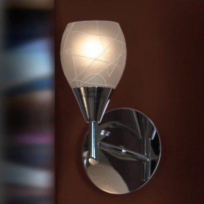 Светильник Lussole lsf-1801-01 Светильник Lussole lsf-1801-01Тиффани<br>В интернет-магазине «Светодом» представлен широкий выбор настенных бра по привлекательной цене. Это качественные товары от популярных мировых производителей. Благодаря большому ассортименту Вы обязательно подберете под свой интерьер наиболее подходящий вариант. Оригинальное настенное бра Lussole LSF-1801-01 можно использовать для освещения не только гостиной, но и прихожей или спальни. Модель выполнена из современных материалов, поэтому прослужит на протяжении долгого времени. Обратите внимание на технические характеристики, чтобы сделать правильный выбор. Чтобы купить настенное бра Lussole LSF-1801-01 в нашем интернет-магазине, воспользуйтесь «Корзиной» или позвоните менеджерам компании «Светодом» по указанным на сайте номерам. Мы доставляем заказы по Москве, Екатеринбургу и другим российским городам.<br><br>S освещ. до, м2: 3<br>Крепление: накладной<br>Тип лампы: накаливания / энергосбережения / LED-светодиодная<br>Тип цоколя: E14<br>Количество ламп: 1<br>Ширина, мм: 120<br>MAX мощность ламп, Вт: 40<br>Расстояние от стены, мм: 170<br>Высота, мм: 220<br>Цвет арматуры: серебристый