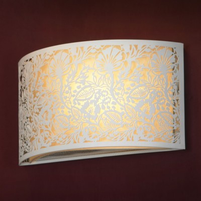 Светильник Lussole Lsf-2301-01 Светильник Lussole Lsf-2301-01Прямоугольные<br>Настенно-потолочные светильники – это универсальные осветительные варианты, которые подходят для вертикального и горизонтального монтажа. В интернет-магазине «Светодом» Вы можете приобрести подобные модели по выгодной стоимости. В нашем каталоге представлены как бюджетные варианты, так и эксклюзивные изделия от производителей, которые уже давно заслужили доверие дизайнеров и простых покупателей. Настенно-потолочный светильник Lussole LSF-2301-01 станет прекрасным дополнением к основному освещению. Благодаря качественному исполнению и применению современных технологий при производстве эта модель будет радовать Вас своим привлекательным внешним видом долгое время. Приобрести настенно-потолочный светильник Lussole LSF-2301-01 можно, находясь в любой точке России.<br><br>S освещ. до, м2: 2<br>Тип лампы: накаливания / энергосбережения / LED-светодиодная<br>Тип цоколя: E14<br>Количество ламп: 1<br>MAX мощность ламп, Вт: 40<br>Диаметр, мм мм: 350<br>Длина, мм: 140<br>Высота, мм: 200<br>Оттенок (цвет): белый<br>Цвет арматуры: белый