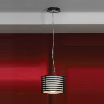 Светильник Lussole LSF-8206-01 Busachi Светильник Lussole LSF-8206-01 BusachiПодвесные<br>Духовный азиатский минимализм наполнит Ваш интерьер особой аурой расслабления и утончённости. Обратите внимание на подвесной одиночный светильник серии Busachi от производителя Lussole. Гармоничное инь и ян в чёрно-белом цветовом решении позволит адаптировать его практически под любой тон в интерьере. Особенные акценты расставятся в красных оттенках обоев и фурнитуры. Добавьте сюда немного сакуры на рулонных жалюзи или изображение птиц на картинах, столики из джута или бамбука, небольшие деревья в горшках. Светильник Busachi станет неотъемлемой и гармоничной составляющей Вашего утончённого интерьера!<br><br>S освещ. до, м2: 4<br>Тип лампы: накаливания / энергосбережения / LED-светодиодная<br>Тип цоколя: E27<br>Количество ламп: 1<br>MAX мощность ламп, Вт: 60<br>Диаметр, мм мм: 240<br>Длина, мм: 1150<br>Оттенок (цвет): белый<br>Цвет арматуры: серебристый