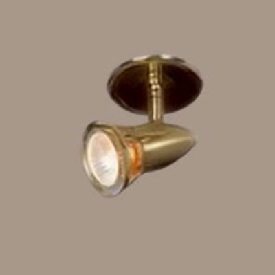 Светильник Lussole LSL-0690-01 Trenno золото Светильник Lussole LSL-0690-01 Trenno золотоПоворотные на ножке<br>Встраиваемые светильники – популярное осветительное оборудование, которое можно использовать в качестве основного источника или в дополнение к люстре. Они позволяют создать нужную атмосферу атмосферу и привнести в интерьер уют и комфорт. Интернет-магазин «Светодом» предлагает стильный встраиваемый светильник Lussole LSL-0690-01. Данная модель достаточно универсальна, поэтому подойдет практически под любой интерьер. Перед покупкой не забудьте ознакомиться с техническими параметрами, чтобы узнать тип цоколя, площадь освещения и другие важные характеристики. Приобрести встраиваемый светильник Lussole LSL-0690-01 в нашем онлайн-магазине Вы можете либо с помощью «Корзины», либо по контактным номерам. Мы доставляем заказы по Москве, Екатеринбургу и остальным российским городам.<br><br>S освещ. до, м2: 4<br>Тип товара: точечный встраиваемый светильник<br>Скидка, %: 13<br>Тип лампы: галогенная<br>Тип цоколя: gu10<br>Количество ламп: 1<br>Ширина, мм: 80<br>MAX мощность ламп, Вт: 50<br>Расстояние от стены, мм: 110<br>Высота, мм: 100<br>Цвет арматуры: Золотой