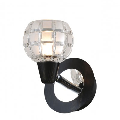Светильник Lussole lsl-8601-01 Светильник Lussole lsl-8601-01Одиночные<br>Светильники-споты – это оригинальные изделия с современным дизайном. Они позволяют не ограничивать свою фантазию при выборе освещения для интерьера. Такие модели обеспечивают достаточно качественный свет. Благодаря компактным размерам Вы можете использовать несколько спотов для одного помещения. Интернет-магазин «Светодом» предлагает необычный светильник-спот Lussole LSL-8601-01 по привлекательной цене. Эта модель станет отличным дополнением к люстре, выполненной в том же стиле. Перед оформлением заказа изучите характеристики изделия. Купить светильник-спот Lussole LSL-8601-01 в нашем онлайн-магазине Вы можете либо с помощью формы на сайте, либо по указанным выше телефонам. Обратите внимание, что у нас склады не только в Москве и Екатеринбурге, но и других городах России.<br><br>S освещ. до, м2: 3<br>Тип лампы: галогенная / LED-светодиодная<br>Тип цоколя: G9<br>Количество ламп: 1<br>Ширина, мм: 170<br>MAX мощность ламп, Вт: 40<br>Длина, мм: 100<br>Высота, мм: 130<br>Цвет арматуры: серебристый