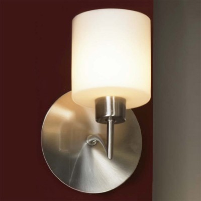 Светильник Lussole LSQ-1111-01 Vallata Светильник Lussole LSQ-1111-01 VallataСовременные<br>Настенное бра Lussole LSQ-1111-01 выполнено в цветовом оттенке серебристого мерцания, что придаёт ему особенный шарм. Только представьте у себя дома аккуратный шедевр в стиле модерн, что является образцом неподражаемой лаконичности и интересной простоты. Благодаря бра Lussole LSQ-1111-01 отдельные зоны наполнятся приятным томным сиянием для наслаждения уединением или бесед с близкими. Чтение любимой литературы станет особенным в свежей атмосфере светового тепла и уюта. Такие приятные мелочи доступны с элегантным творением Lussole LSQ-1111-01, которое не останется незамеченным и в вопросе украшения интерьера. Каждый гость выразит неподдельное восхищение дизайнерским шедевром света.<br><br>S освещ. до, м2: 3<br>Тип лампы: галогенная / LED-светодиодная<br>Тип цоколя: G9<br>Цвет арматуры: серый<br>Количество ламп: 1<br>Ширина, мм: 140<br>Расстояние от стены, мм: 180<br>Высота, мм: 180<br>Оттенок (цвет): белый<br>MAX мощность ламп, Вт: 40