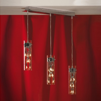 Люстра Lussole LSQ-4006-18 Vitravo хром Люстра Lussole LSQ-4006-18 Vitravo хромПодвесные<br>Компания «Светодом» предлагает широкий ассортимент люстр от известных производителей. Представленные в нашем каталоге товары выполнены из современных материалов и обладают отличным качеством. Благодаря широкому ассортименту Вы сможете найти у нас люстру под любой интерьер. Мы предлагаем как классические варианты, так и современные модели, отличающиеся лаконичностью и простотой форм. Стильная люстра Lussole LSQ-4006-18 станет украшением любого дома. Эта модель от известного производителя не оставит равнодушным ценителей красивых и оригинальных предметов интерьера. Люстра Lussole LSQ-4006-18 обеспечит равномерное распределение света по всей комнате. При выборе обратите внимание на характеристики, позволяющие приобрести наиболее подходящую модель. Купить понравившуюся люстру по доступной цене Вы можете в интернет-магазине «Светодом». Мы предлагаем доставку не только по Москве и Екатеринбурге, но и по всей России.<br><br>Установка на натяжной потолок: Да<br>S освещ. до, м2: 24<br>Крепление: Планка<br>Тип лампы: галогенная / LED-светодиодная<br>Тип цоколя: G4<br>Количество ламп: 18<br>Ширина, мм: 90<br>MAX мощность ламп, Вт: 20<br>Длина, мм: 700<br>Высота, мм: 300-1000<br>Оттенок (цвет): прозрачный<br>Цвет арматуры: серебристый