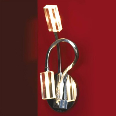 Светильник Lussole LSQ-4501-02 SunLuri Светильник Lussole LSQ-4501-02 SunLuriХай-тек<br>Настенное бра Lussole LSQ-4501-02 представлено в ультрасовременном стиле хай-тек – модном, лаконичном и минималистском в своём исполнении. Здесь нет никаких лишних деталей, а это ценность для истинных любителей лаконичной эстетики. Прекрасное сочетание переплетений и аккуратных плафонов – обязательные составляющие столь грациозного изделия. Бра Lussole LSQ-4501-02, с одной стороны, оригинально в своей презентабельности, с другой, достаточно универсально, если рассматривать возможность декорирования различных интерьеров. Не занимайтесь поиском более гармоничного светильника среди настенных собратьев, ведь перед Вами уникальный тандем современного подхода и практичного сияния!<br><br>S освещ. до, м2: 3<br>Тип лампы: галогенная / LED-светодиодная<br>Тип цоколя: G4<br>Количество ламп: 2<br>Ширина, мм: 140<br>MAX мощность ламп, Вт: 20<br>Расстояние от стены, мм: 120<br>Высота, мм: 320<br>Цвет арматуры: серебристый