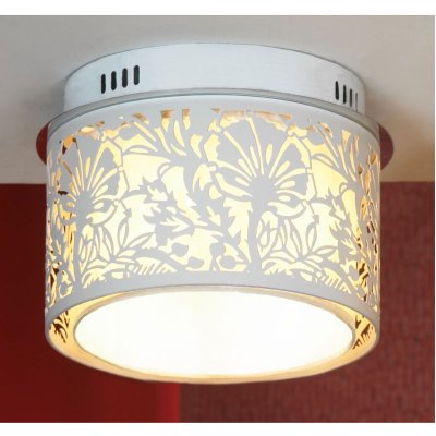 Люстра Lussole Lsf-2307-04 Люстра Lussole Lsf-2307-04Потолочные<br>Компания «Светодом» предлагает широкий ассортимент люстр от известных производителей. Представленные в нашем каталоге товары выполнены из современных материалов и обладают отличным качеством. Благодаря широкому ассортименту Вы сможете найти у нас люстру под любой интерьер. Мы предлагаем как классические варианты, так и современные модели, отличающиеся лаконичностью и простотой форм. Стильная люстра Lussole LSF-2307-04 станет украшением любого дома. Эта модель от известного производителя не оставит равнодушным ценителей красивых и оригинальных предметов интерьера. Люстра Lussole LSF-2307-04 обеспечит равномерное распределение света по всей комнате. При выборе обратите внимание на характеристики, позволяющие приобрести наиболее подходящую модель. Купить понравившуюся люстру по доступной цене Вы можете в интернет-магазине «Светодом».<br><br>Установка на натяжной потолок: Ограничено<br>S освещ. до, м2: 8<br>Крепление: Планка<br>Тип лампы: накаливания / энергосбережения / LED-светодиодная<br>Тип цоколя: E14<br>Количество ламп: 4<br>MAX мощность ламп, Вт: 40<br>Диаметр, мм мм: 260<br>Высота, мм: 190<br>Оттенок (цвет): белый<br>Цвет арматуры: белый