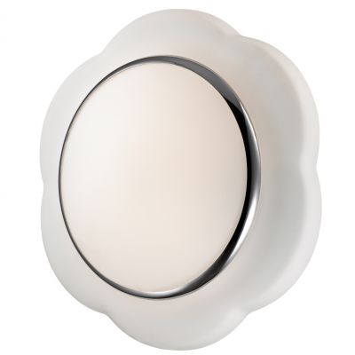 Светильник Odeon light 2403/3C Светильник Odeon light 2403/3CКруглые<br>Настенно-потолочные светильники – это универсальные осветительные варианты, которые подходят для вертикального и горизонтального монтажа. В интернет-магазине «Светодом» Вы можете приобрести подобные модели по выгодной стоимости. В нашем каталоге представлены как бюджетные варианты, так и эксклюзивные изделия от производителей, которые уже давно заслужили доверие дизайнеров и простых покупателей. Настенно-потолочный светильник Odeon light 2403/3C станет прекрасным дополнением к основному освещению. Благодаря качественному исполнению и применению современных технологий при производстве эта модель будет радовать Вас своим привлекательным внешним видом долгое время. Приобрести настенно-потолочный светильник Odeon light 2403/3C можно, находясь в любой точке России.<br><br>S освещ. до, м2: 8<br>Крепление: настенное<br>Тип лампы: накаливания / энергосбережения / LED-светодиодная<br>Тип цоколя: E27<br>Цвет арматуры: белый<br>Количество ламп: 3<br>Диаметр, мм мм: 380<br>Высота, мм: 120<br>Оттенок (цвет): белый<br>MAX мощность ламп, Вт: 40