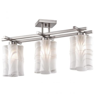Люстра Odeon light 2437/3C Люстра Odeon light 2437/3CПотолочные<br>Компания «Светодом» предлагает широкий ассортимент люстр от известных производителей. Представленные в нашем каталоге товары выполнены из современных материалов и обладают отличным качеством. Благодаря широкому ассортименту Вы сможете найти у нас люстру под любой интерьер. Мы предлагаем как классические варианты, так и современные модели, отличающиеся лаконичностью и простотой форм. <br>Стильная люстра Odeon light 2437/3C станет украшением любого дома. Эта модель от известного производителя не оставит равнодушным ценителей красивых и оригинальных предметов интерьера. Люстра Odeon light 2437/3C обеспечит равномерное распределение света по всей комнате. При выборе обратите внимание на характеристики, позволяющие приобрести наиболее подходящую модель. <br>Купить понравившуюся люстру по доступной цене Вы можете в интернет-магазине «Светодом».<br><br>Установка на натяжной потолок: Да<br>S освещ. до, м2: 8<br>Крепление: Планка<br>Тип лампы: накаливания / энергосбережения / LED-светодиодная<br>Тип цоколя: E27<br>Количество ламп: 3<br>Ширина, мм: 210<br>MAX мощность ламп, Вт: 60<br>Длина, мм: 660<br>Высота, мм: 360<br>Оттенок (цвет): белый<br>Цвет арматуры: серый