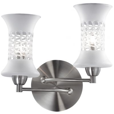Светильник Odeon light 2516/2W Светильник Odeon light 2516/2WСовременные<br>Настенное бра Odeon light 2516/2W пропитано настоящим модерном, когда каждая деталь лаконично гармонизирует со всем изделием. Итальянские производители создали цельный шедевр дизайнерского искусства. Вся конструкция бра Odeon light 2516/2W наполнена благородным серебристым мерцанием, придающим изделию лёгкий переливающийся блеск. Два белоснежных плафона созданы в исключительной манере: их центральная часть украшена резным декором по стеклу, что позволяет без преград наблюдать за насыщенным излучением ламп внутри. Это настоящий модерн, который отвечает за модный стиль и оригинальный подход к лаконичности, которые безупречно воплощены в нежном сиянии бра Odeon light 2516/2W!<br><br>S освещ. до, м2: 5<br>Крепление: настенное<br>Тип лампы: галогенная / LED-светодиодная<br>Тип цоколя: G9<br>Цвет арматуры: серый<br>Количество ламп: 2<br>Ширина, мм: 240<br>Высота, мм: 260<br>Оттенок (цвет): белый<br>MAX мощность ламп, Вт: 40