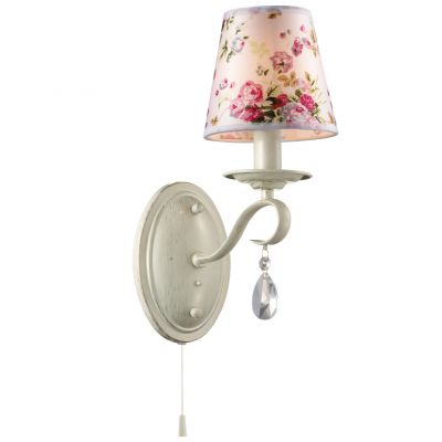 Светильник Odeon light 2533/1W Светильник Odeon light 2533/1WФлористика<br>Изящный итальянский настенный светильник Odeon light 2533/1W, выполненный в стиле «флористика», придется по вкусу всем ценителям «нежной», утонченной красоты и «природных мотивов» в интерьере! Гармоничное сочетание металлической арматуры и крепления белого оттенка и трапециевидного плафона из текстиля с цветочным принтом создают потрясающий, запоминающийся образ, который всегда будет находиться в центре восхищенного внимания Ваших гостей. Хрустальная подвеска придает конструкции очарование и «благородный» облик. Луч, проходя сквозь ткань, создает «мягкое», приятное для зрения освещение, поэтому бра можно легко использовать даже в качестве ночника. Для создания уютного, «цельного» интерьера, подчиненного единому стилю, рекомендуем Вам<br><br>S освещ. до, м2: 2<br>Крепление: настенное<br>Тип лампы: накаливания / энергосбережения / LED-светодиодная<br>Тип цоколя: E14<br>Количество ламп: 1<br>Ширина, мм: 140<br>MAX мощность ламп, Вт: 40<br>Высота, мм: 340<br>Оттенок (цвет): белый<br>Цвет арматуры: белый