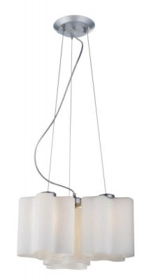 Светильник подвесной St luce SL116.503.03 Светильник подвесной St luce SL116.503.03Подвесные<br>Касаемо коллекции модели St luce SL116.503.03 хотелось бы отметить основные моменты: Оригинальные дизайнерские плафоны волнообразной формы в серии Onde никого не оставят равнодушными. Они будут изящно смотреться как в интерьере модерн, так и в стиле хай-тек. Плафоны предлагаются в двух вариантах: белое матовое стекло и белое глянцевое стекло с изящными полосками в структуре стекла. Каждый плафон изготавливается вручную, поэтому форма каждого плафона является уникальной и неповторимой. Эта коллекция приходится по вкусу многим дизайнерам и покупателям из-за компактности, пропорций, практичности и стильных форм.<br><br>Установка на натяжной потолок: Да<br>S освещ. до, м2: 9<br>Крепление: планка<br>Тип лампы: накаливания / энергосбережения / LED-светодиодная<br>Тип цоколя: E27<br>Количество ламп: 3<br>Ширина, мм: 460<br>MAX мощность ламп, Вт: 60<br>Диаметр, мм мм: 460<br>Длина, мм: 460<br>Высота, мм: 220<br>Поверхность арматуры: матовая<br>Оттенок (цвет): серебристный<br>Цвет арматуры: белый