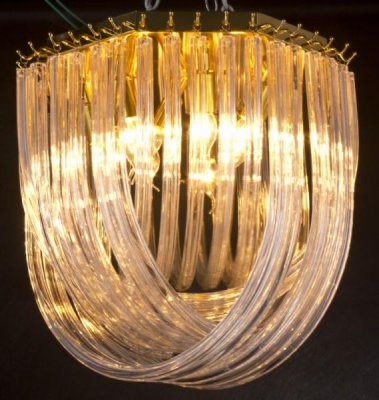 Светильник потолочный St luce SL618.202.08 Светильник потолочный St luce SL618.202.08Архив<br>Компания «Светодом» предлагает широкий ассортимент люстр от известных производителей. Представленные в нашем каталоге товары выполнены из современных материалов и обладают отличным качеством. Благодаря широкому ассортименту Вы сможете найти у нас люстру под любой интерьер. Мы предлагаем как классические варианты, так и современные модели, отличающиеся лаконичностью и простотой форм. Стильная люстра St luce SL618.202.08 станет украшением любого дома. Эта модель от известного производителя не оставит равнодушным ценителей красивых и оригинальных предметов интерьера. Люстра St luce SL618.202.08 обеспечит равномерное распределение света по всей комнате. При выборе обратите внимание на характеристики, позволяющие приобрести наиболее подходящую модель. Купить понравившуюся люстру по доступной цене Вы можете в интернет-магазине «Светодом». Мы предлагаем доставку не только по Москве и Екатеринбурге, но и по всей России.<br><br>Установка на натяжной потолок: Да<br>S освещ. до, м2: 21<br>Крепление: Планка<br>Тип лампы: накаливания / энергосбережения / LED-светодиодная<br>Тип цоколя: E14<br>Количество ламп: 8<br>Ширина, мм: 500<br>MAX мощность ламп, Вт: 40<br>Длина, мм: 500<br>Высота, мм: 470<br>Оттенок (цвет): золотой<br>Цвет арматуры: золотой