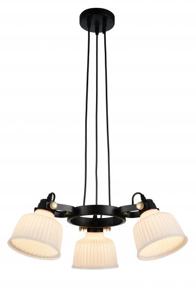 Люстра подвесная St luce SL714.403.03 Люстра подвесная St luce SL714.403.03Поворотные<br>Если Вы настроены купить светильник модели SL71440303, то обратите внимание: Люстры коллекции Aletante выглядят современно, прекрасно выполняют свои осветительные функции и помогают создать неповторимый образ интерьера. Классический дизайн сочетается с функциональностью конструкции. Благодаря возможности вращать плафоны, можно осветить определенную зону комнаты, создав световые акценты на особенностях интерьера. Глянцевое стекло оригинально дополняется металлическими элементами черного и золотого цвета. Эти люстры станут яркой деталью в современных интерьерах - от модерна до урбан.<br><br>Установка на натяжной потолок: Да<br>S освещ. до, м2: 6<br>Крепление: Планка<br>Тип лампы: накаливания / энергосбережения / LED-светодиодная<br>Тип цоколя: E14<br>Количество ламп: 3<br>MAX мощность ламп, Вт: 40<br>Диаметр, мм мм: 600<br>Высота, мм: 250<br>Поверхность арматуры: матовая<br>Цвет арматуры: Черный